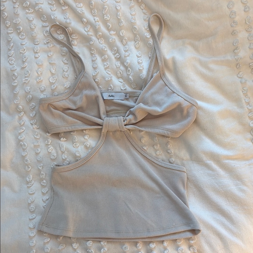 ADIKA top